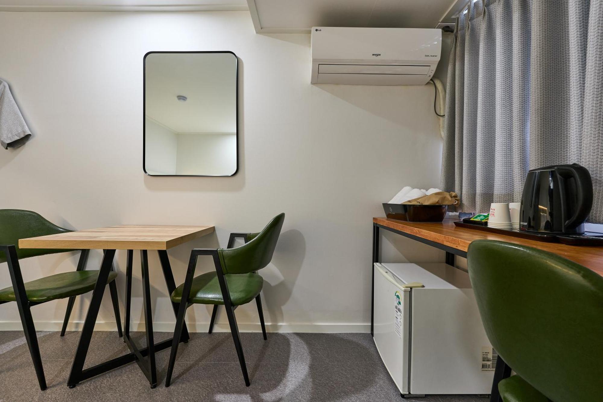 Hotel Chloe Сеул Экстерьер фото